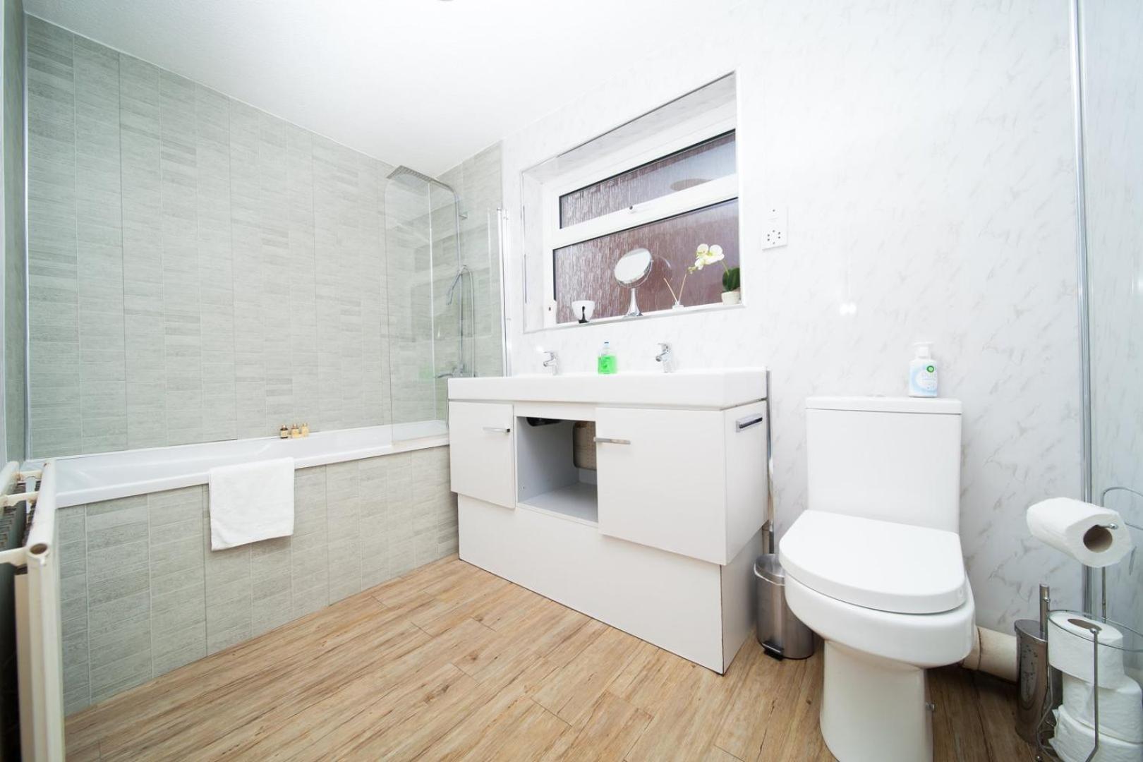 Guestready - Spacious 2Br Flat In Peaceful Hove Apartment Ngoại thất bức ảnh